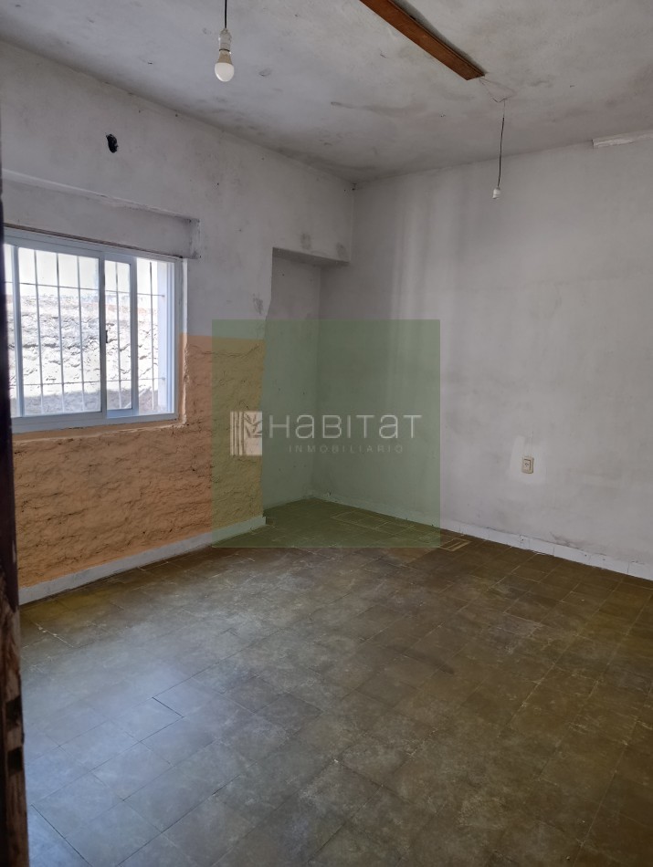 EN VENTA CASA 1 DORMITORIO ZONA CENTRO