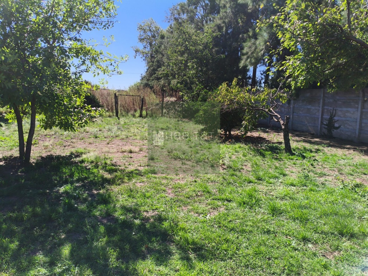 En venta CASA DE CAMPO sobre 2398 m2 de TERRENO