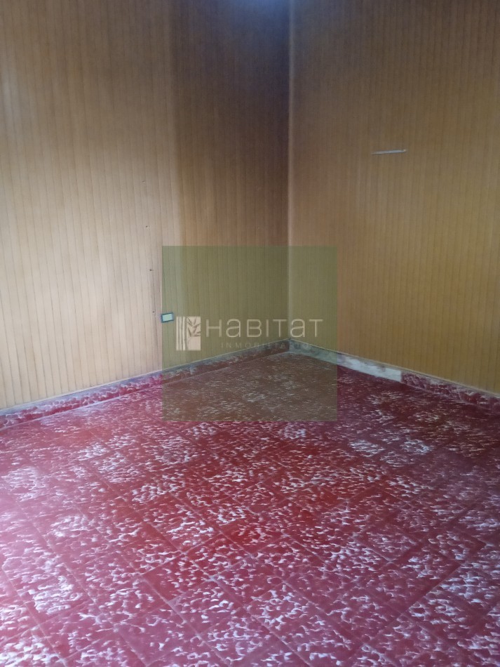 EN VENTA CASA CON PATIO VERDE 