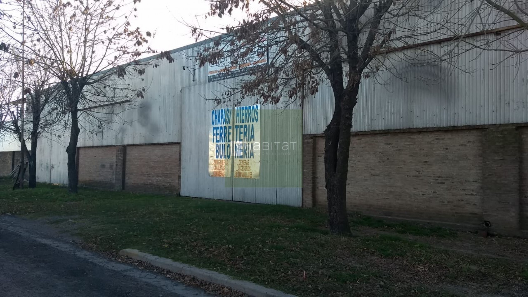 EN VENTA GALPON INDUSTRIAL CON PUENTE GRUA