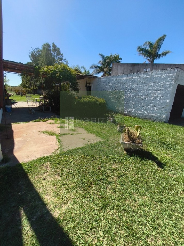 En venta CASA DE CAMPO sobre 2398 m2 de TERRENO