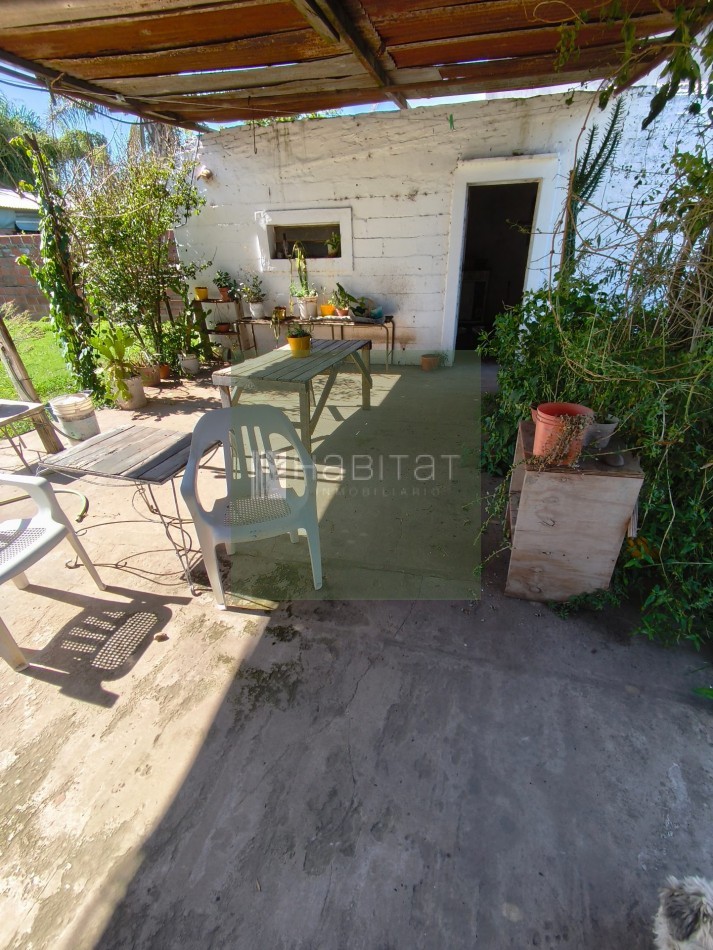 En venta CASA DE CAMPO sobre 2398 m2 de TERRENO