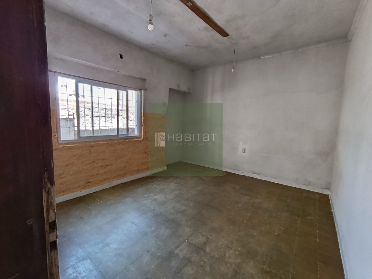 EN VENTA CASA 1 DORMITORIO ZONA CENTRO
