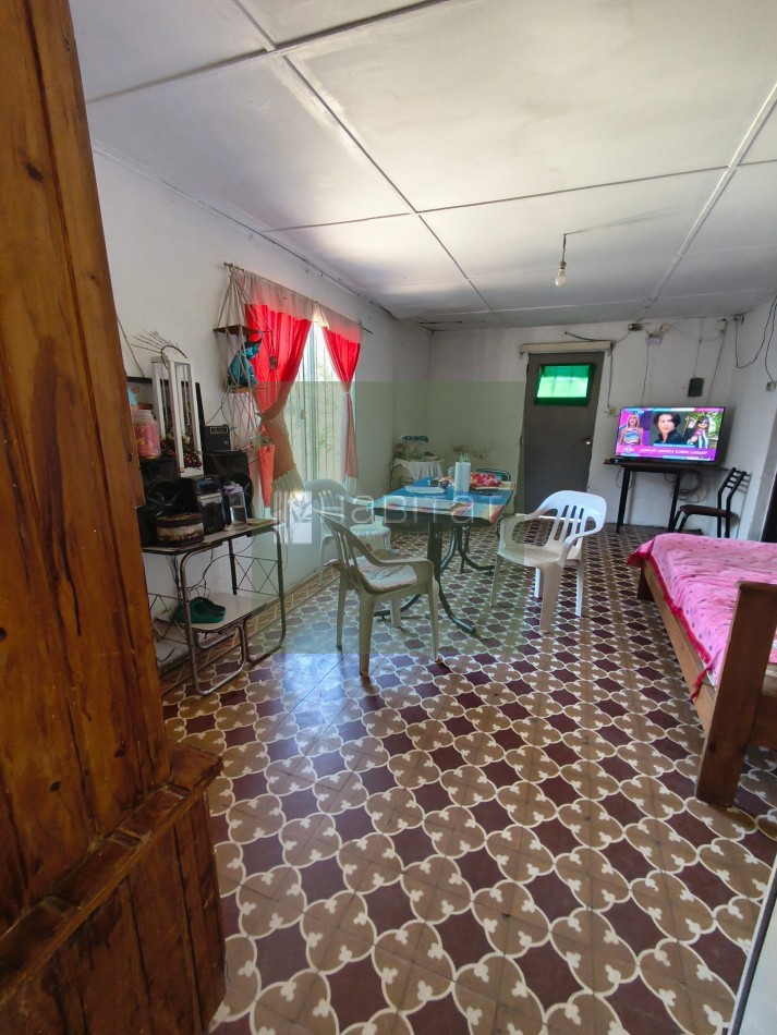 En venta CASA DE CAMPO sobre 2398 m2 de TERRENO