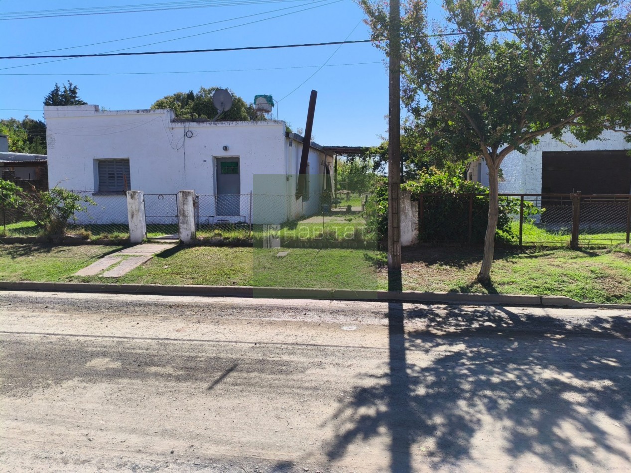 En venta CASA DE CAMPO sobre 2398 m2 de TERRENO