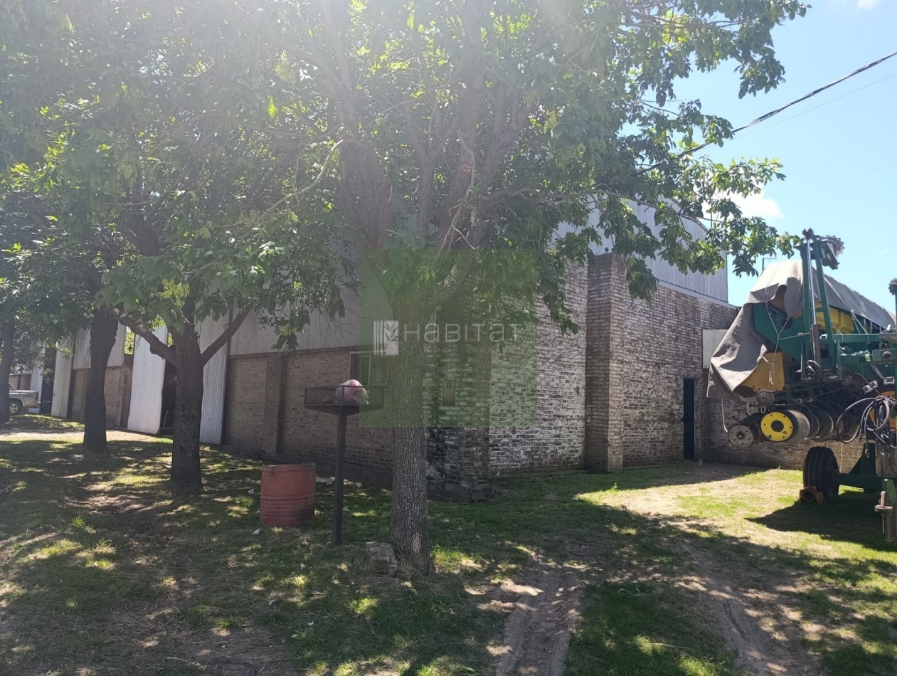 EN VENTA GALPON INDUSTRIAL CON PUENTE GRUA